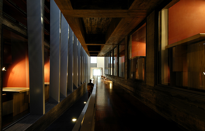 Interior circulation corridor at the Central Library, University of the Azores